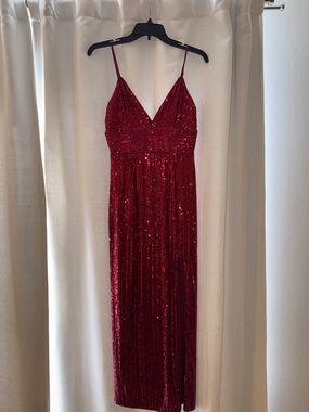 Saylor Red Sequin Spaghetti Strap Maxi Dress
Size XS